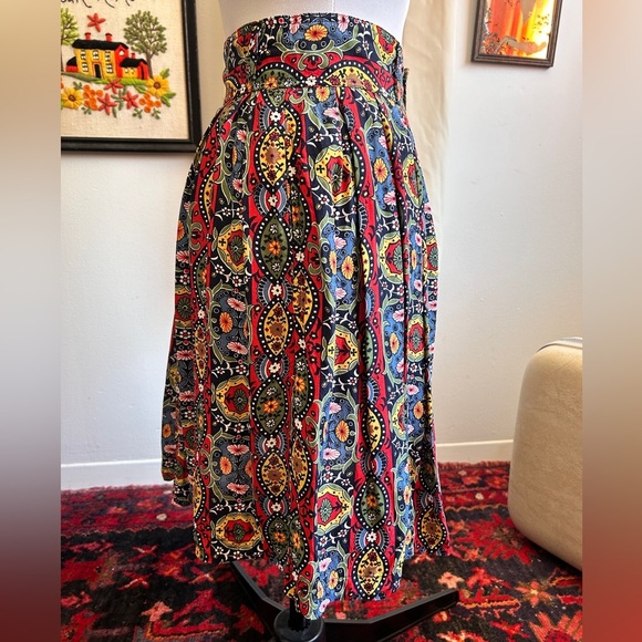 Vintage Esprit Button-Front Mosiac Skirt – Bold Floral Print – 1980s/90s - Picture 4 of 12